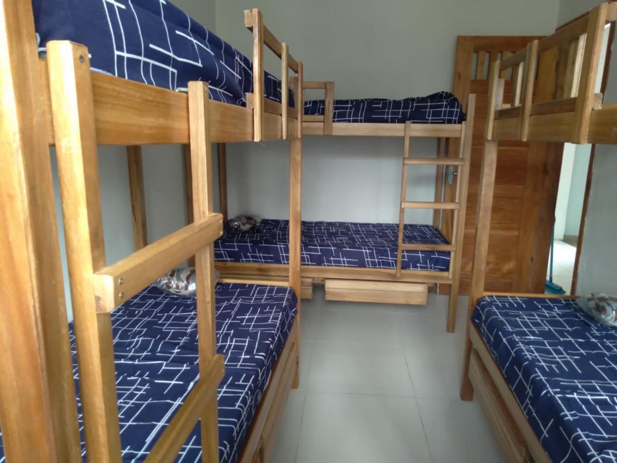 C&R Hostel Residencial Salvador Esterno foto